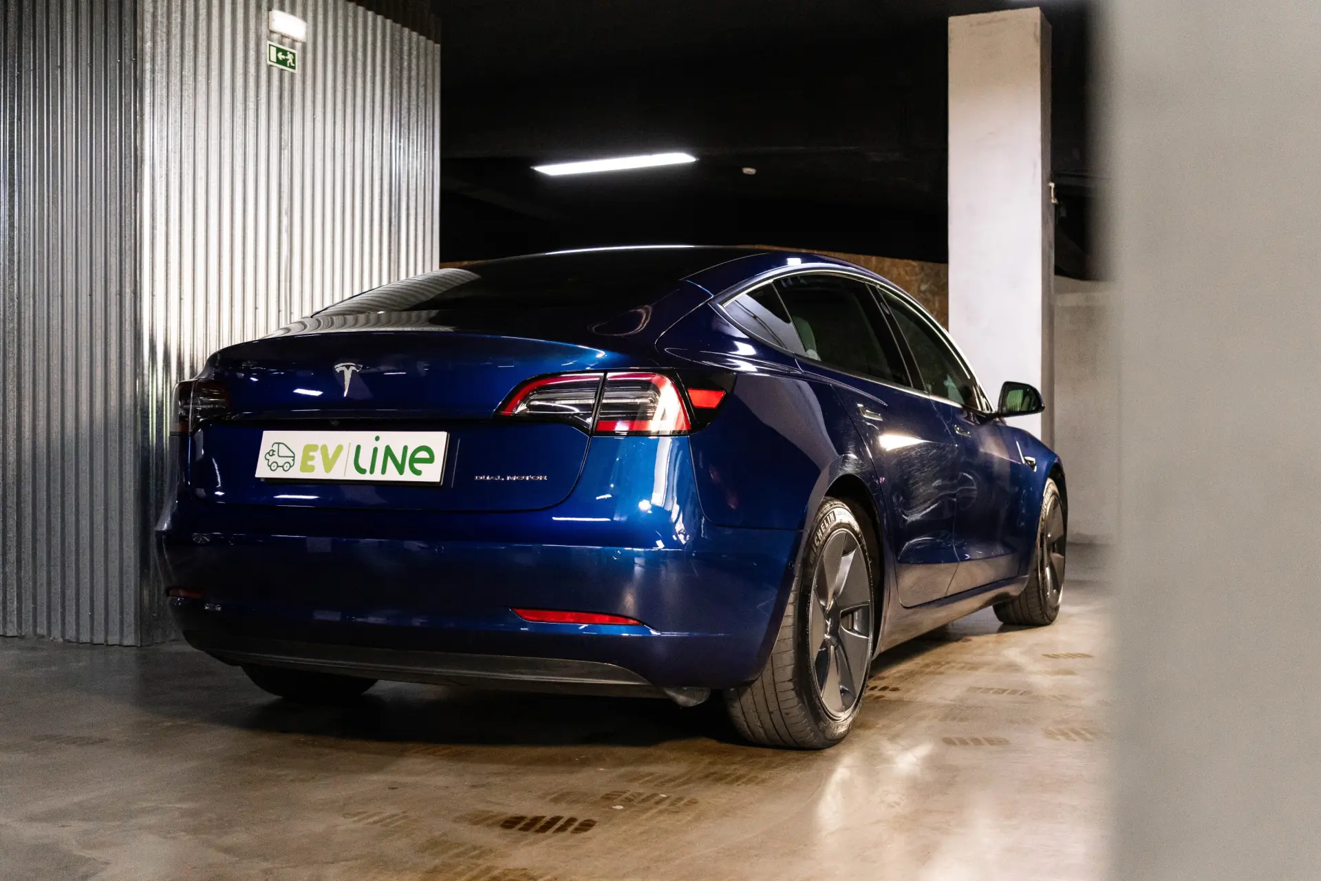 Tesla Model 3 Long Range Tração Integral 10
