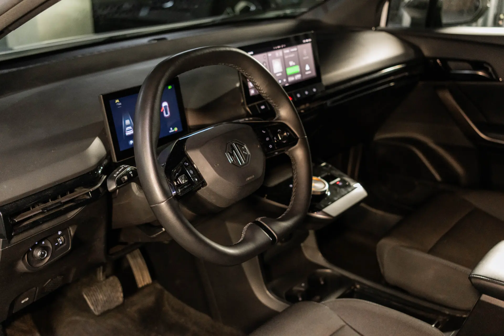 MG MG4 64 kWh Comfort 15