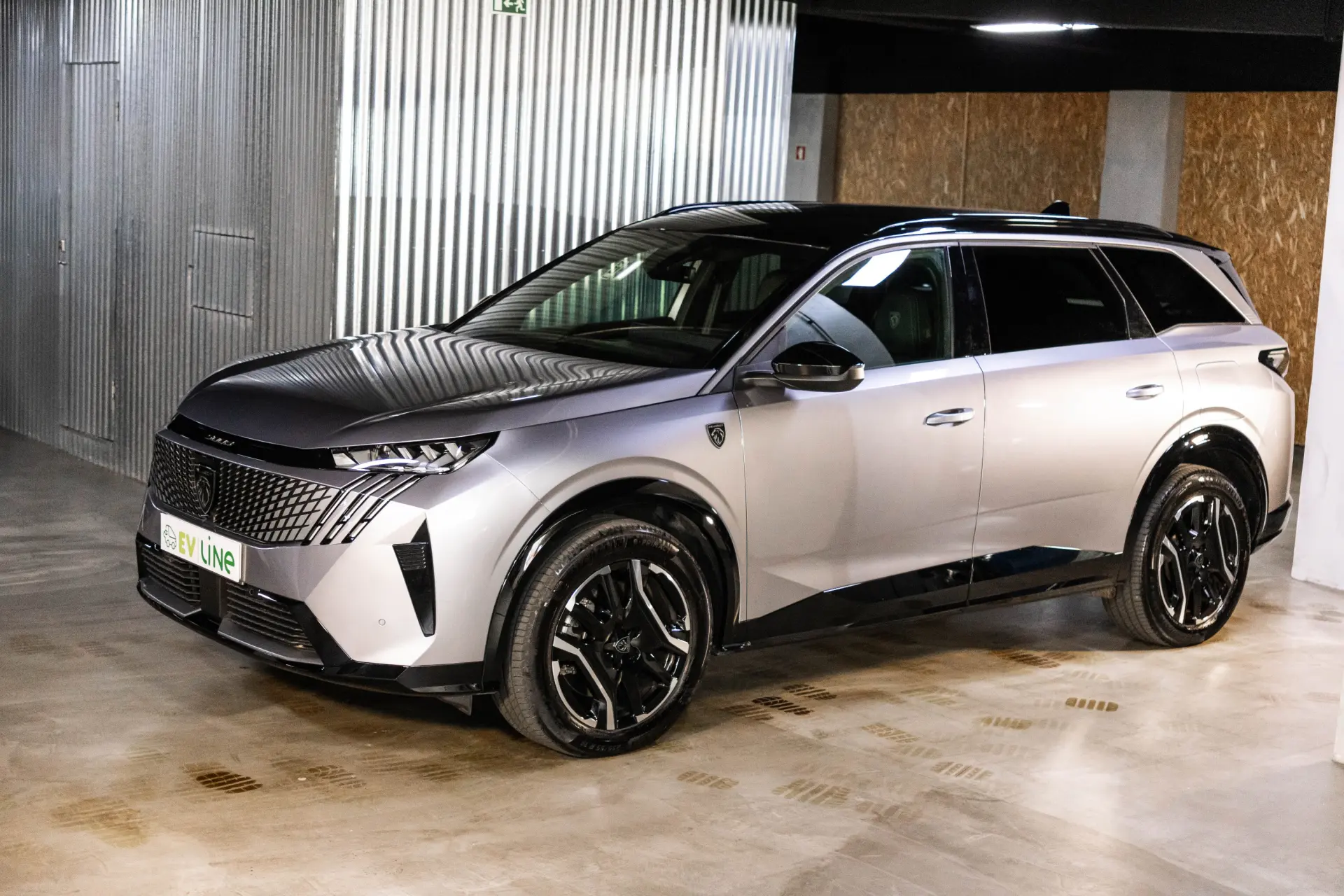 Peugeot E-5008 73 kWh GT 2