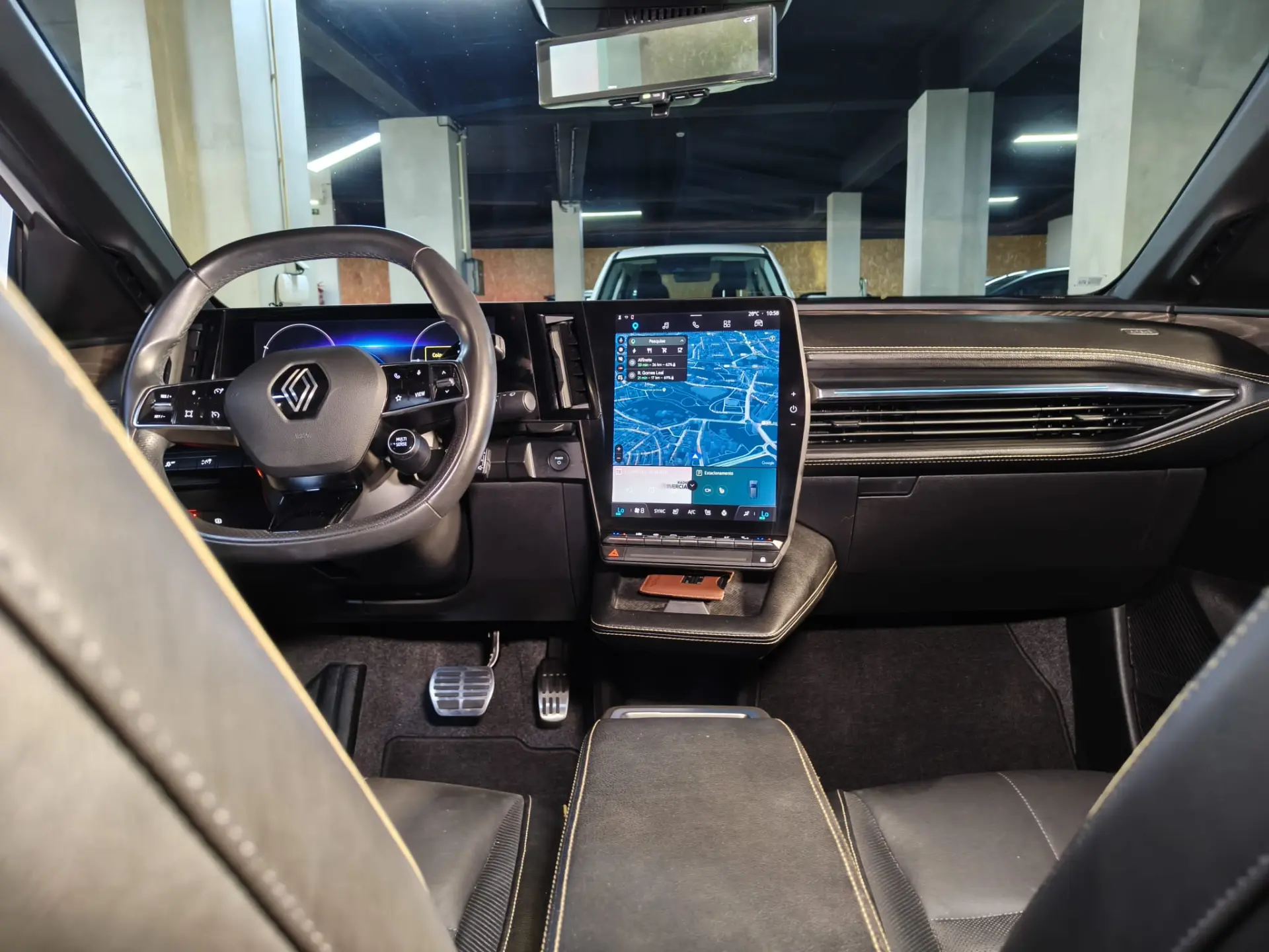 Renault Mégane E-Tech EV60 Iconic Autonomia Conforto 35