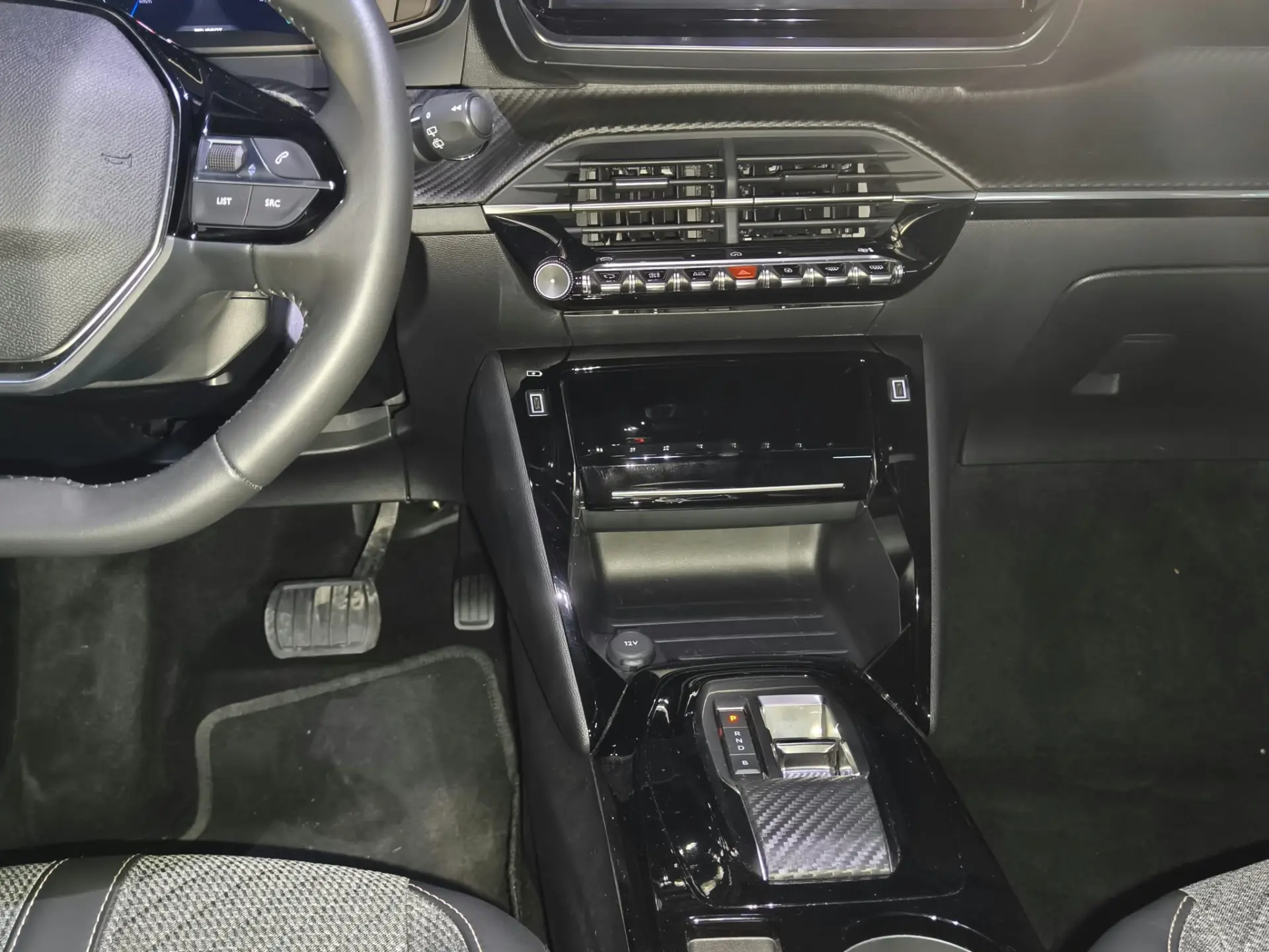 Peugeot e-2008 54 kWh Allure Allure 23