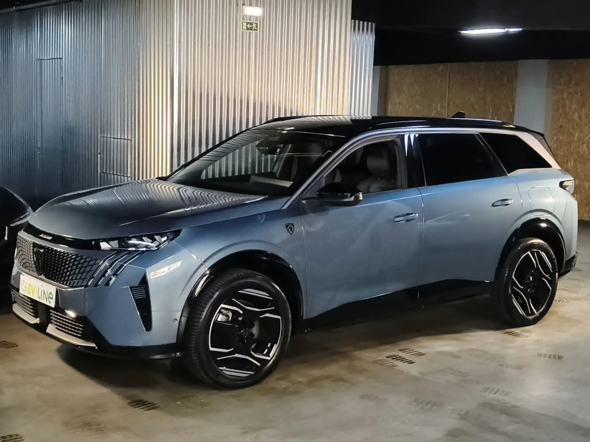 Peugeot E-5008 210 GT Exclusive 2