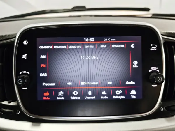 Fiat 500 1.0 Hybrid Sport 8