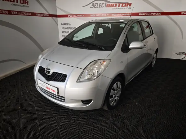 Toyota Yaris 1.0 VVT-i Comfort 2