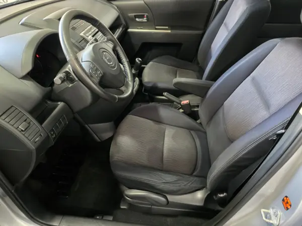 Mazda 5 MZR-CD 2.0 Comfort 18