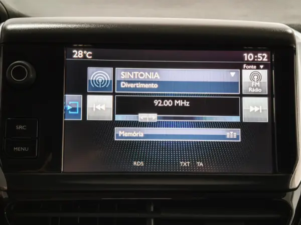 Peugeot 208 1.2 VTi Allure 9