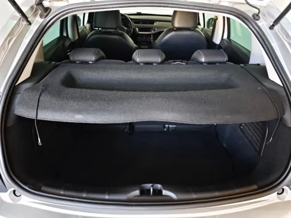 Citroen C3 1.2 PureTech Shine 23