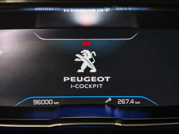 Peugeot 3008 1.2 PureTech Allure Pack 7