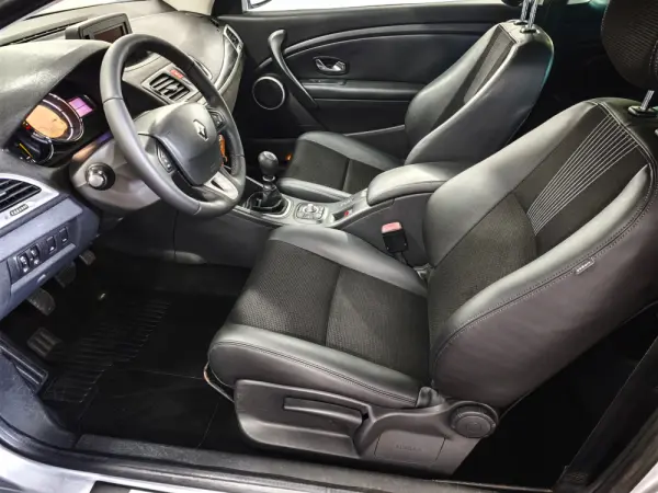 Renault Mégane Coupe 1.4 TCE Dynamique 22