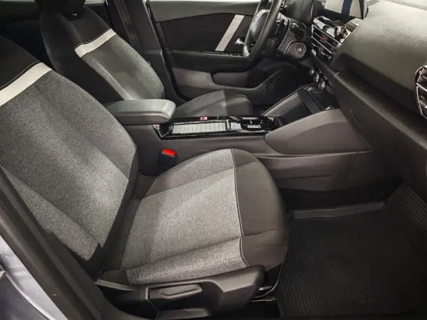 Citroen C4 1.2 PureTech Feel Pack EAT8 24