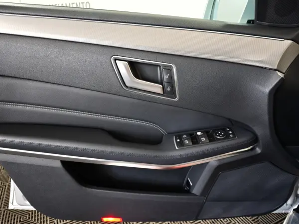 Mercedes-Benz E 220 BlueTEC BE Edition Auto. 25