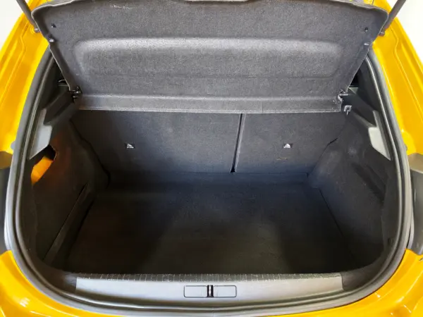 Peugeot 208 1.2 PureTech Active Pack 23