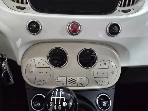 Fiat 500 1.0 Hybrid Lounge 9