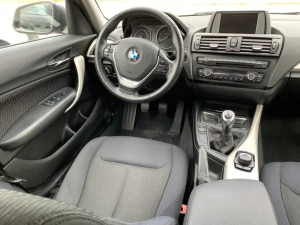 BMW 118 d Line Urban 3