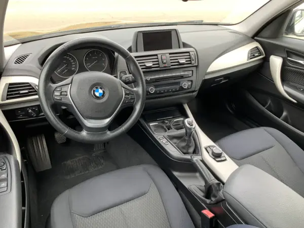 BMW 118 d Line Urban 5