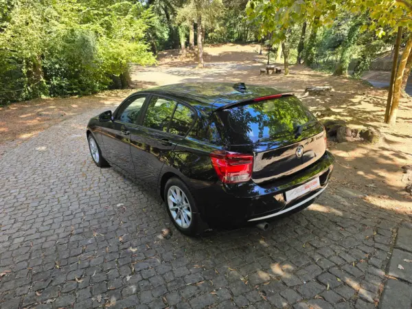 BMW 120 d Line Urban 6