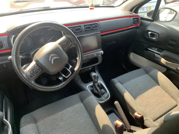 Citroën C3 1.2 PureTech Shine 2