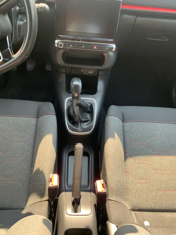 Citroën C3 1.2 PureTech Shine 3