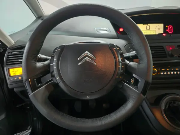 Citroën C4 Picasso 1.6 HDi Exclusive 8
