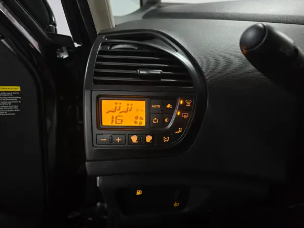 Citroën C4 Picasso 1.6 HDi Exclusive 9