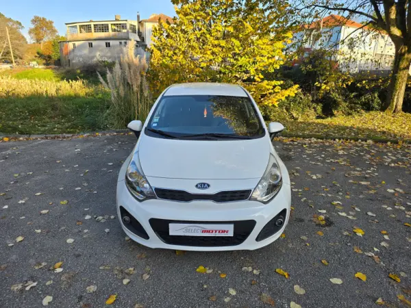Kia Rio 1.2 CVVT LX 3