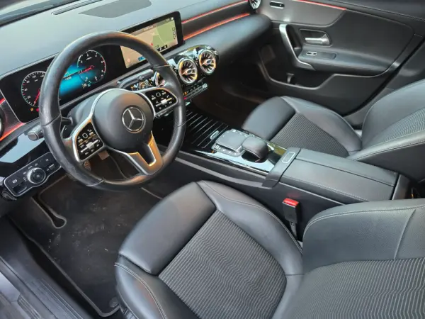 Mercedes-Benz CLA 180 d Business Solutions Aut. 25