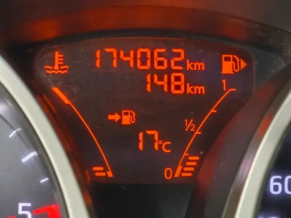 Nissan Juke 1.5 dCi Acenta S/S 104g 11