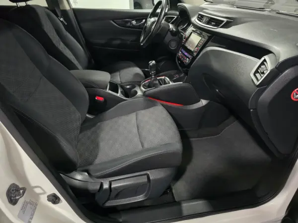 Nissan Qashqai 1.2 DIG-T N-Connecta 19
