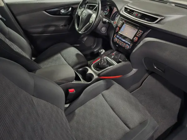 Nissan Qashqai 1.2 DIG-T N-Connecta 20