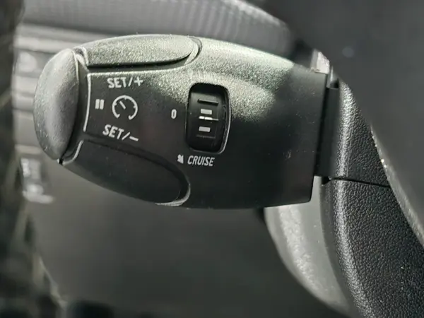 Peugeot 2008 1.2 PureTech Allure 13