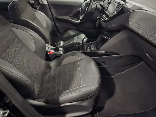 Peugeot 2008 1.2 PureTech Allure 20