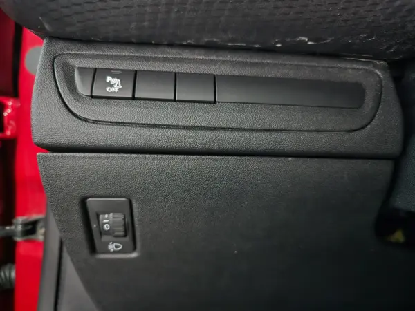 Peugeot 208 1.2 PureTech Style 12