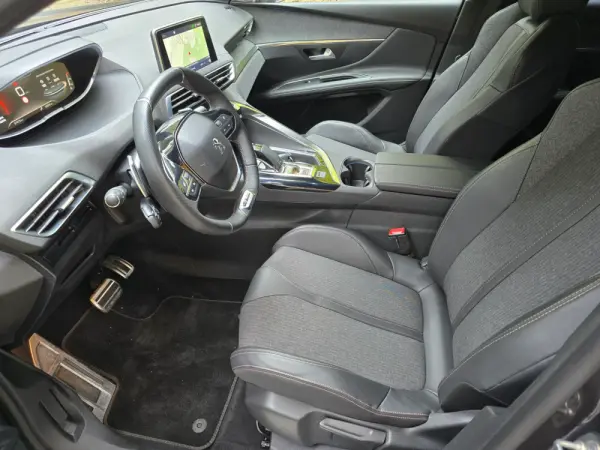 Peugeot 3008 1.2 PureTech GT Line Grip Control EAT6 24