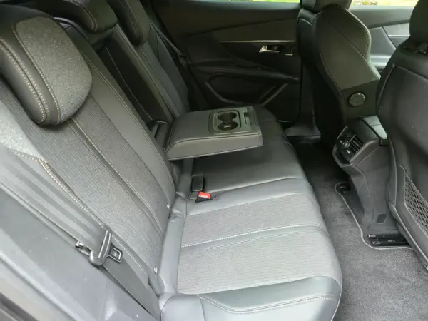 Peugeot 3008 1.2 PureTech GT Line Grip Control EAT6 27