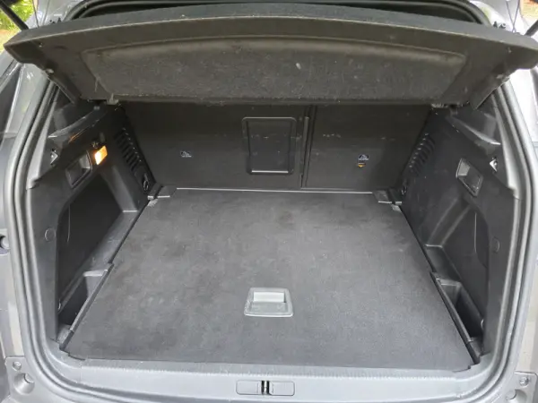 Peugeot 3008 1.2 PureTech GT Line Grip Control EAT6 30