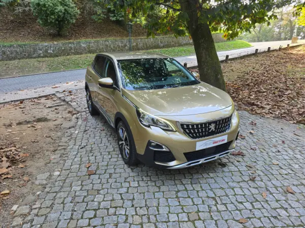 Peugeot 3008 1.2 PureTech Allure 2