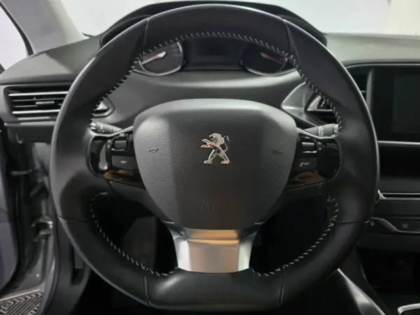 Peugeot 308 1.6 BlueHDi Allure 14