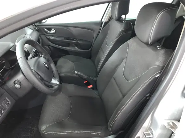 Renault Clio 1.5 dCi Dynamique S 8