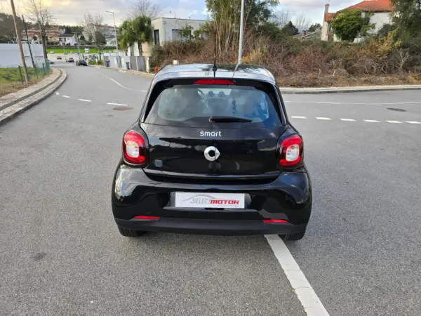 Smart ForFour Electric Drive Passion 8