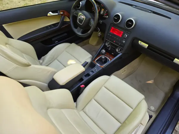 Audi A3 Cabrio 1.8 TFSi Attraction 25