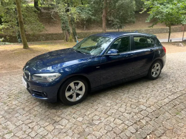 BMW 116 d Line Sport 4