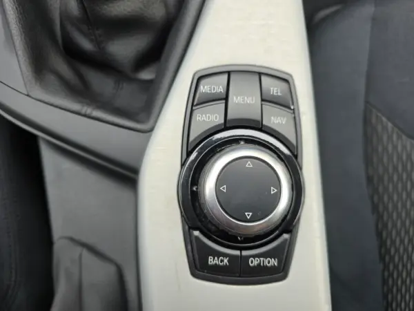 BMW 118 d Line Urban 16