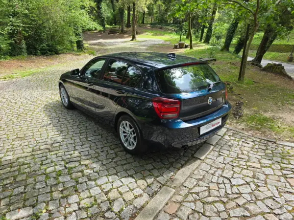 BMW 118 d Line Sport 6
