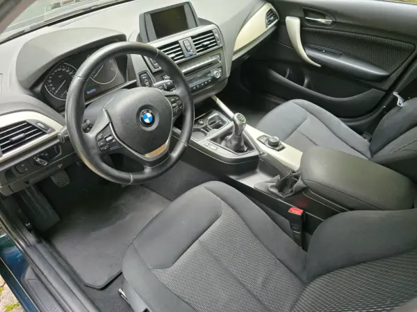 BMW 118 d Line Sport 21
