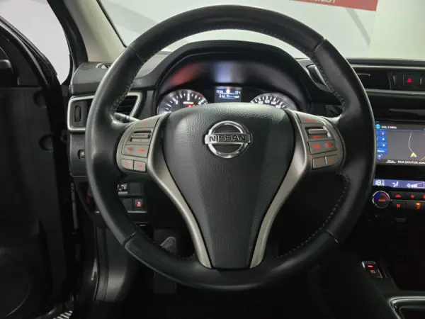 Nissan Qashqai 1.5 dCi N-Connecta 18 13