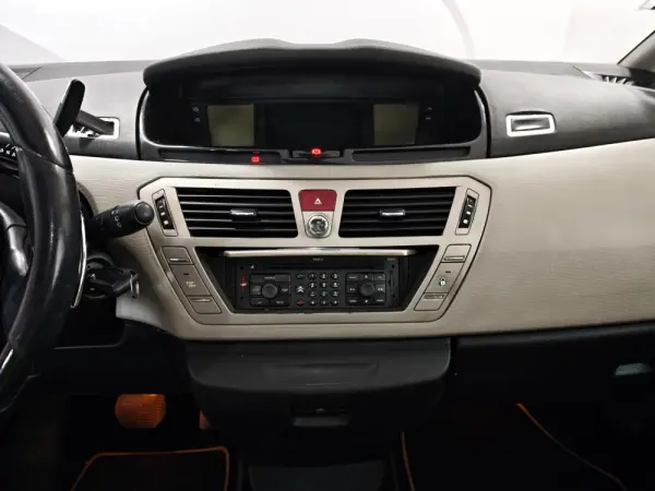 Citroen C4 Grand Picasso 1.6 HDi Exclusive CMP6 10
