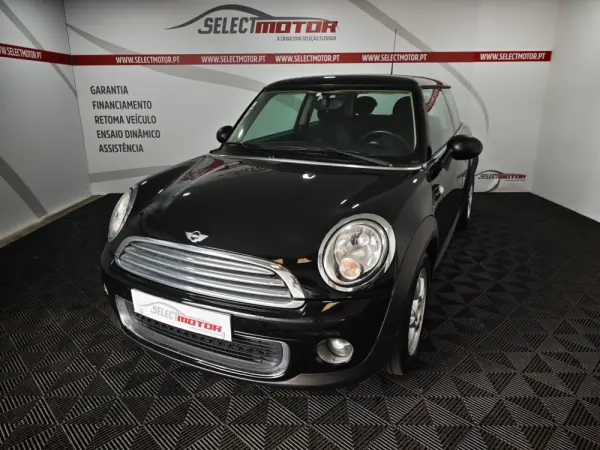 MINI 3 Portas Cooper 1