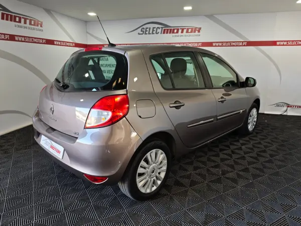 Renault Clio 1.5 dCi Confort 89g 5