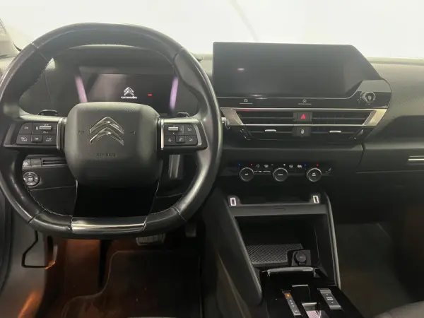 Citroën C4 1.2 PureTech Shine EAT8 10