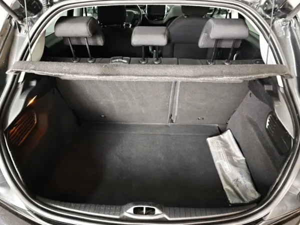 Peugeot 208 1.2 VTi Allure 24